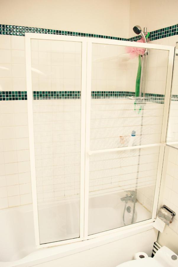 Appartamento Chbre 2 Pers, Sdb Privee, Repas Et Taxi Cdg Extra Aulnay-sous-Bois Esterno foto